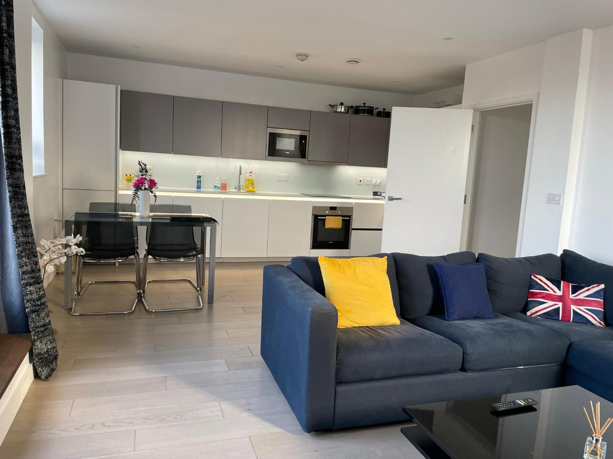 Modern & Spacious Penthouse In North London公寓 外观 照片