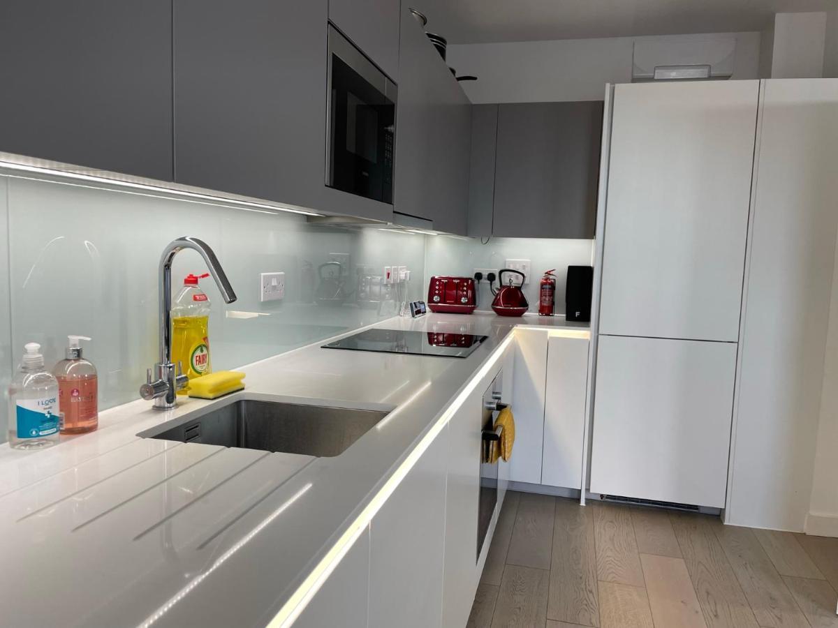 Modern & Spacious Penthouse In North London公寓 外观 照片