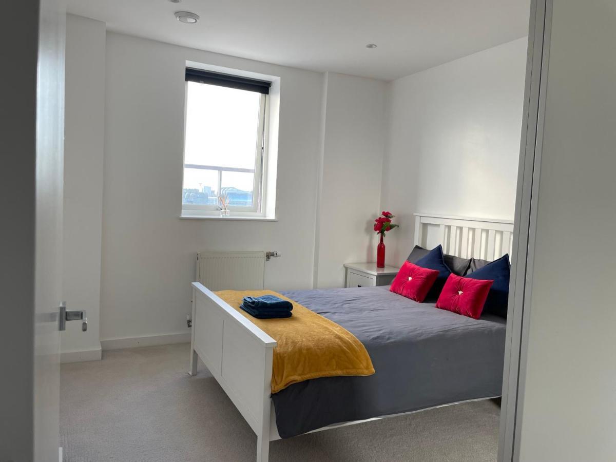 Modern & Spacious Penthouse In North London公寓 外观 照片