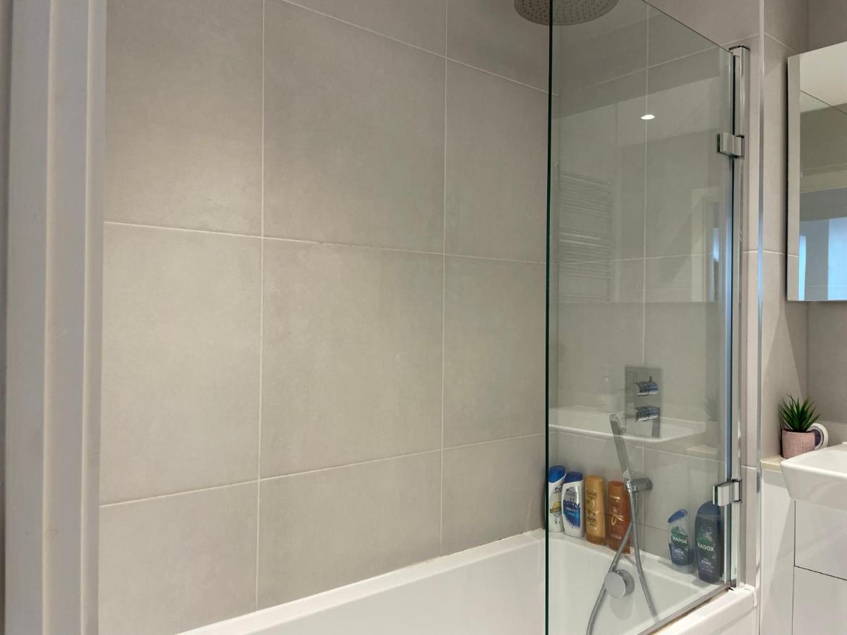 Modern & Spacious Penthouse In North London公寓 外观 照片