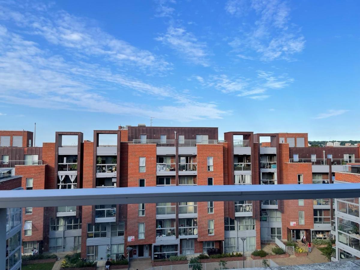 Modern & Spacious Penthouse In North London公寓 外观 照片