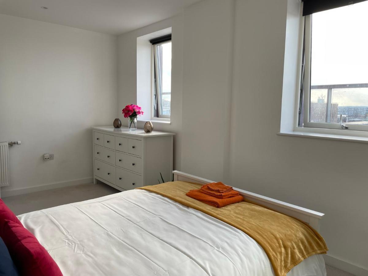 Modern & Spacious Penthouse In North London公寓 外观 照片