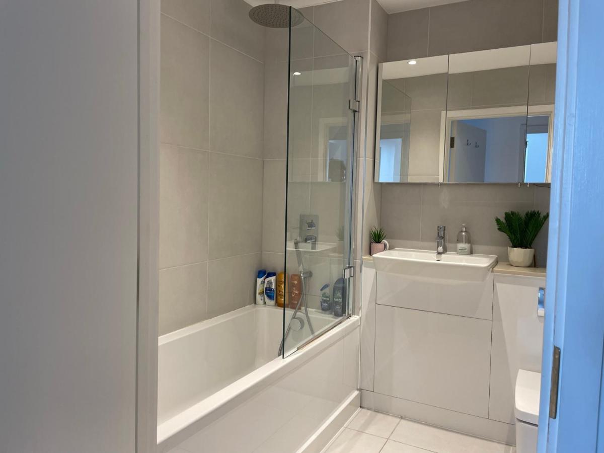 Modern & Spacious Penthouse In North London公寓 外观 照片