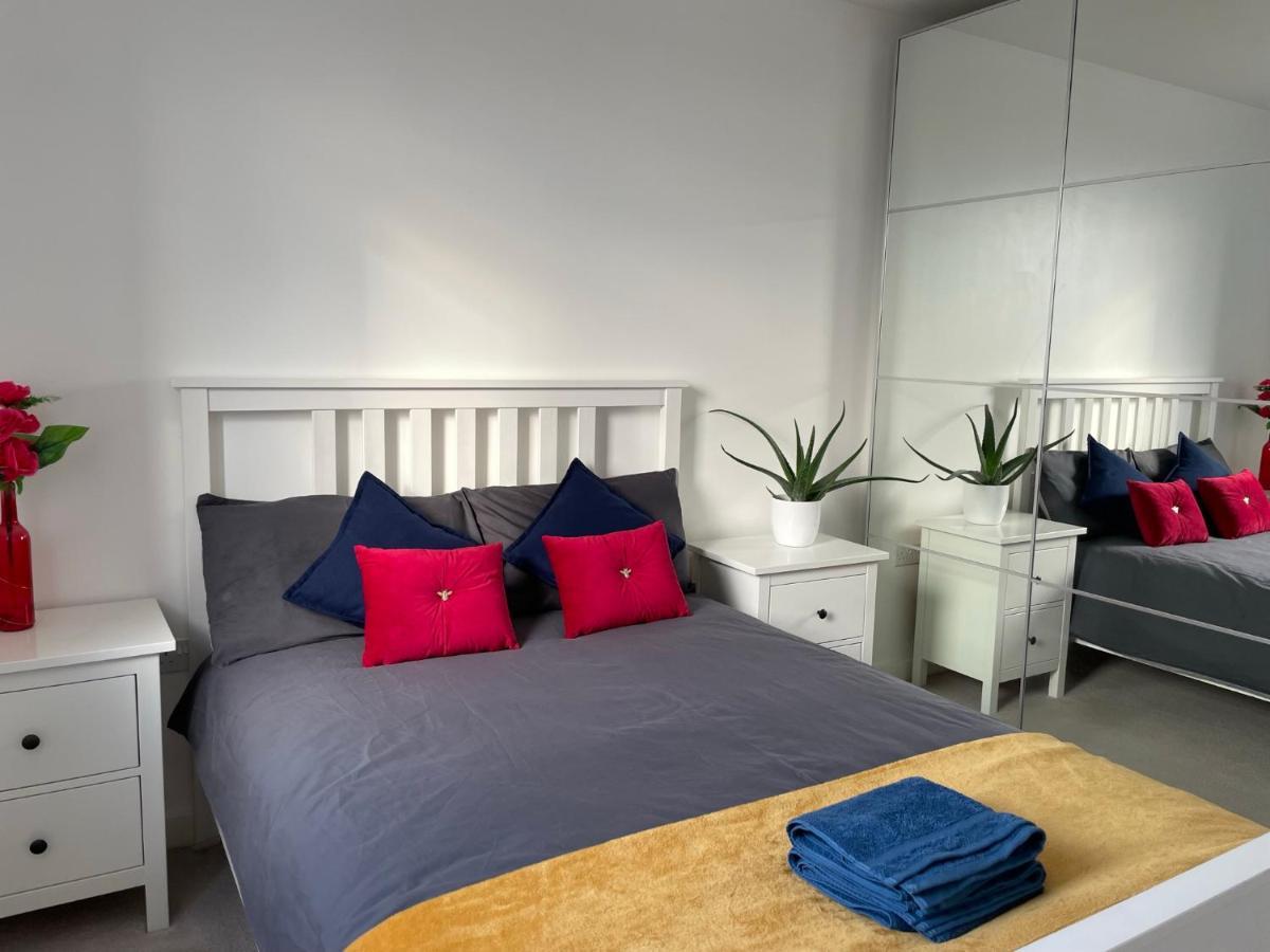 Modern & Spacious Penthouse In North London公寓 外观 照片